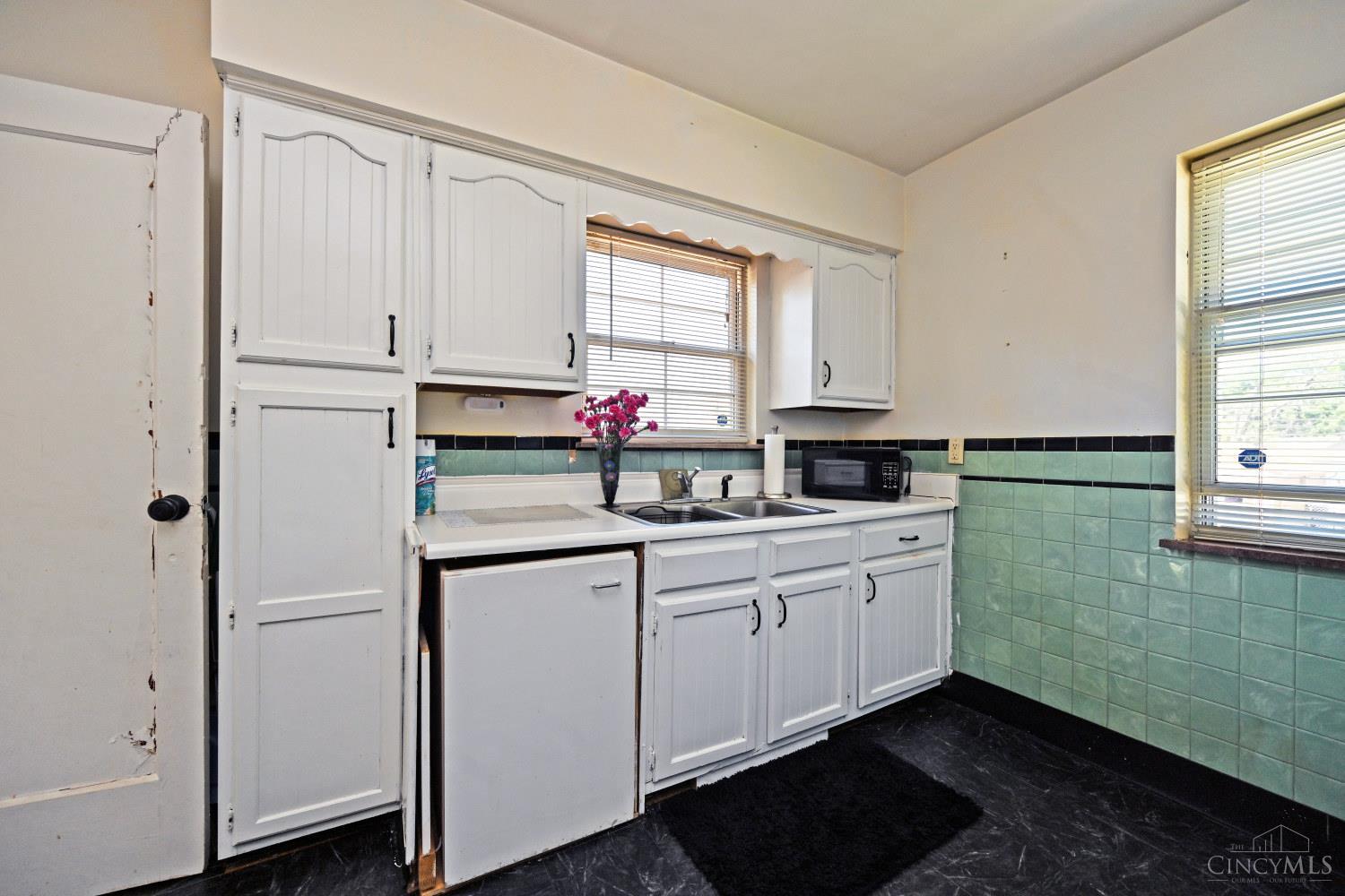 4027 Smith Road Property Photo 23