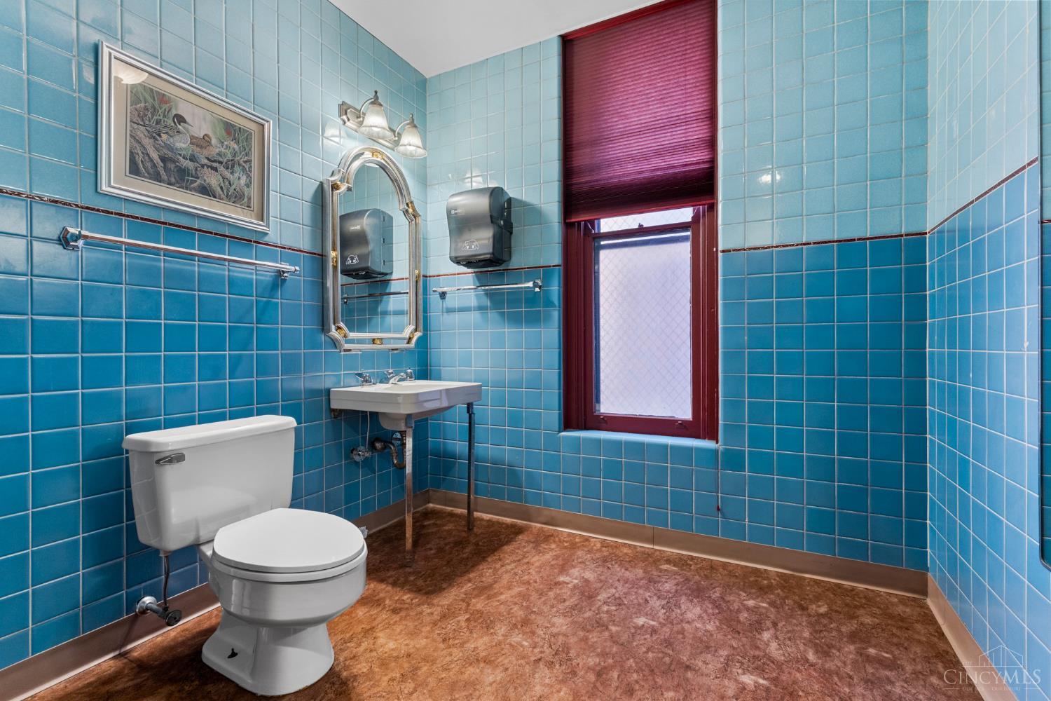 W 22 Ninth Street Property Photo 9