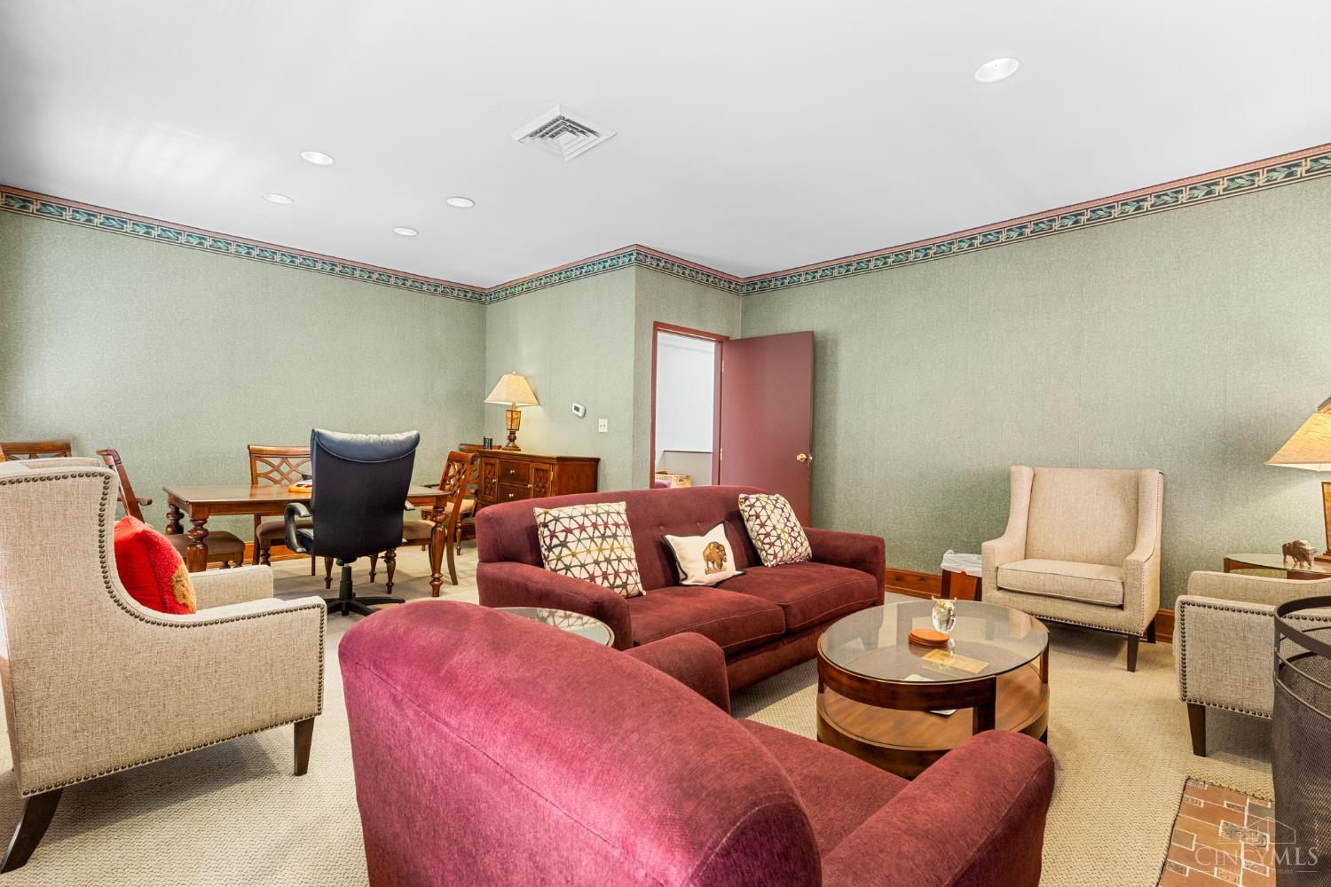 W 22 Ninth Street Property Photo 19