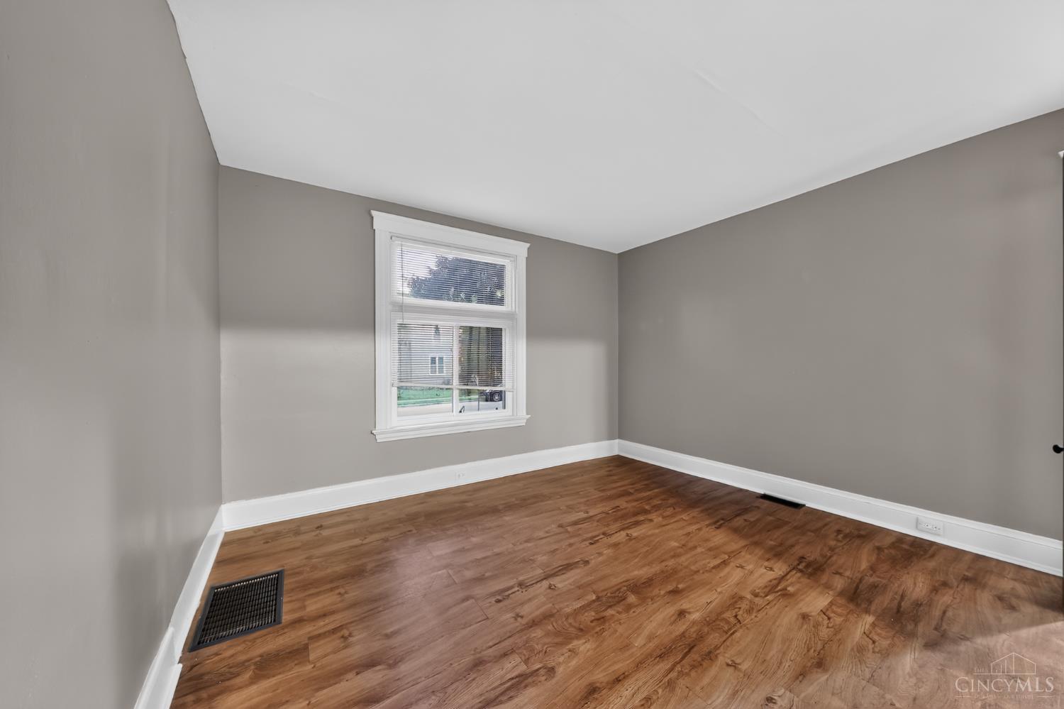 4530 Whetsel Avenue Property Photo 4