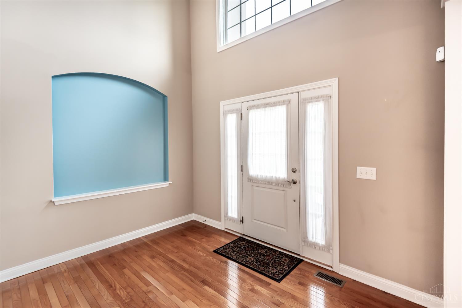 1481 Shaker Run Boulevard Property Photo 2