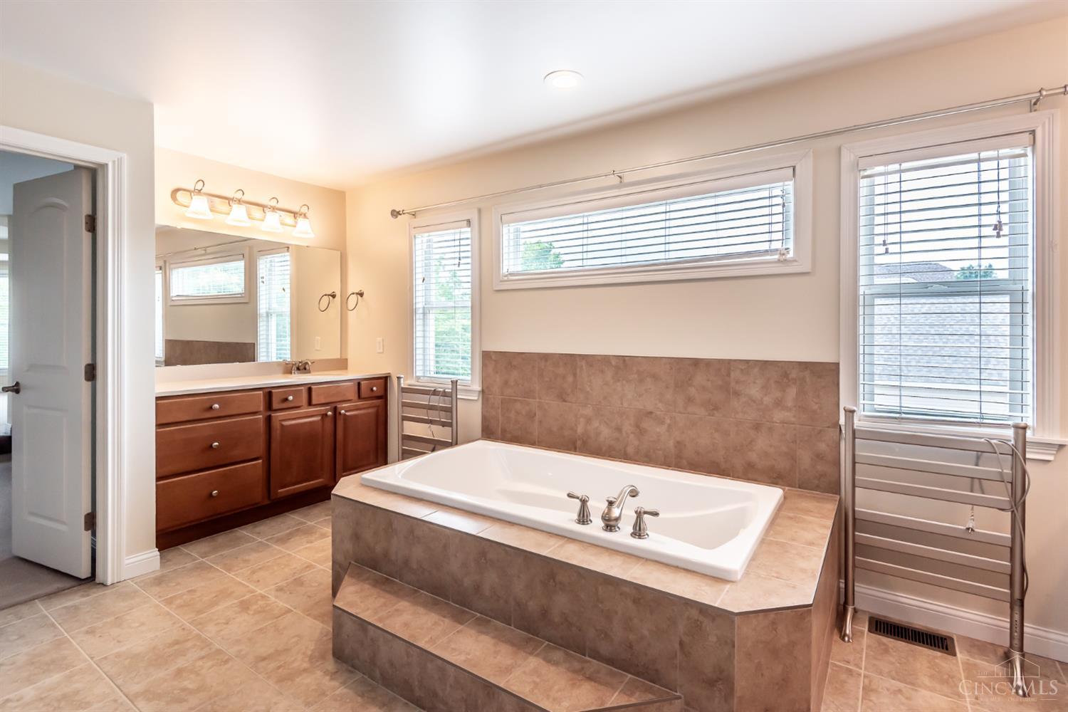 1481 Shaker Run Boulevard Property Photo 30