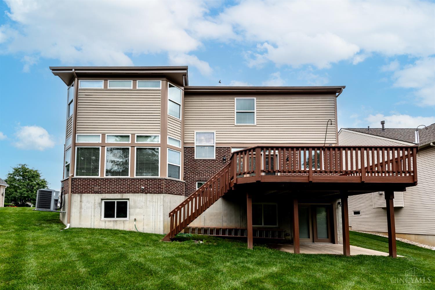 1481 Shaker Run Boulevard Property Photo 45