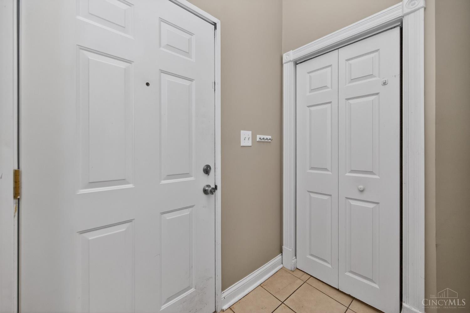 2100 Fulton Avenue Property Photo 3