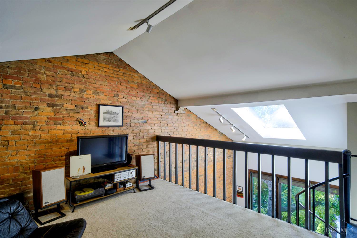 331 Milton Street Property Photo 29