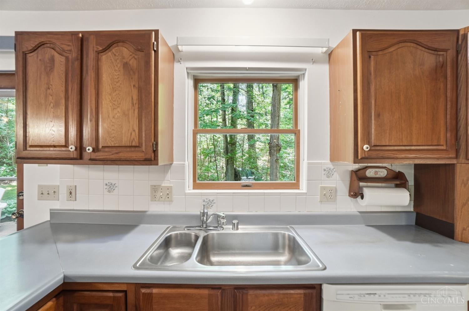 9387 Harrison Pike Property Photo 8