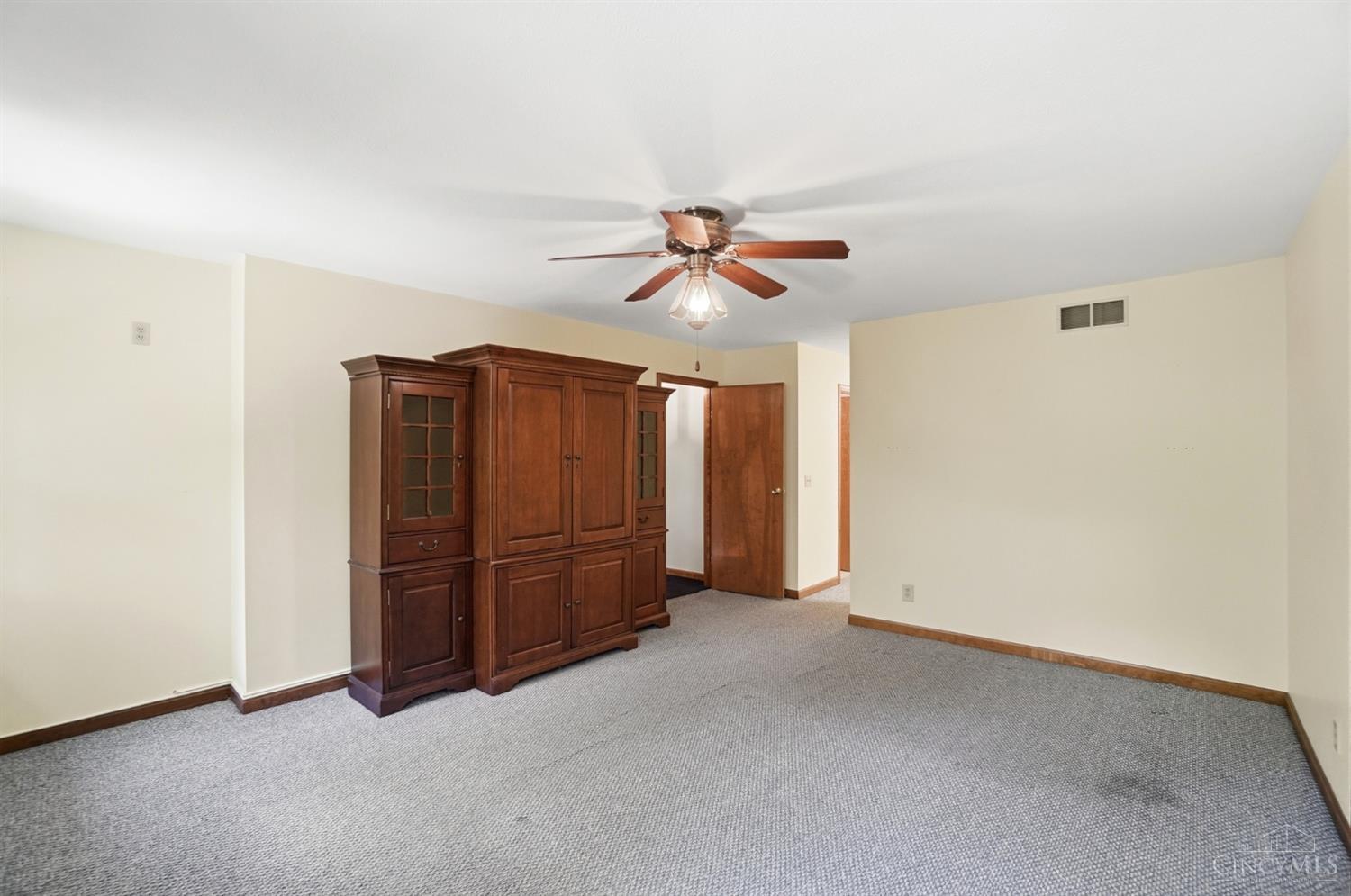 9387 Harrison Pike Property Photo 36
