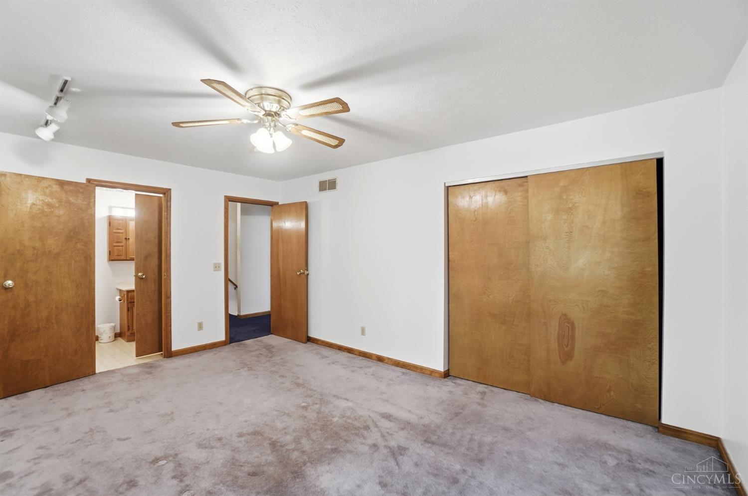 9387 Harrison Pike Property Photo 39