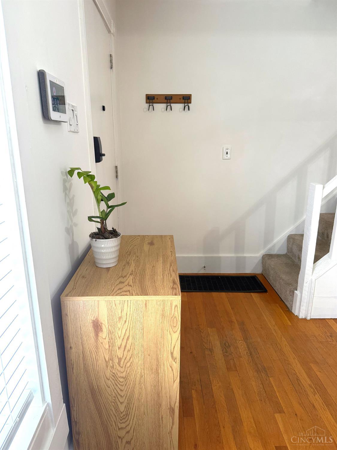1239 Isis Avenue Property Photo 4