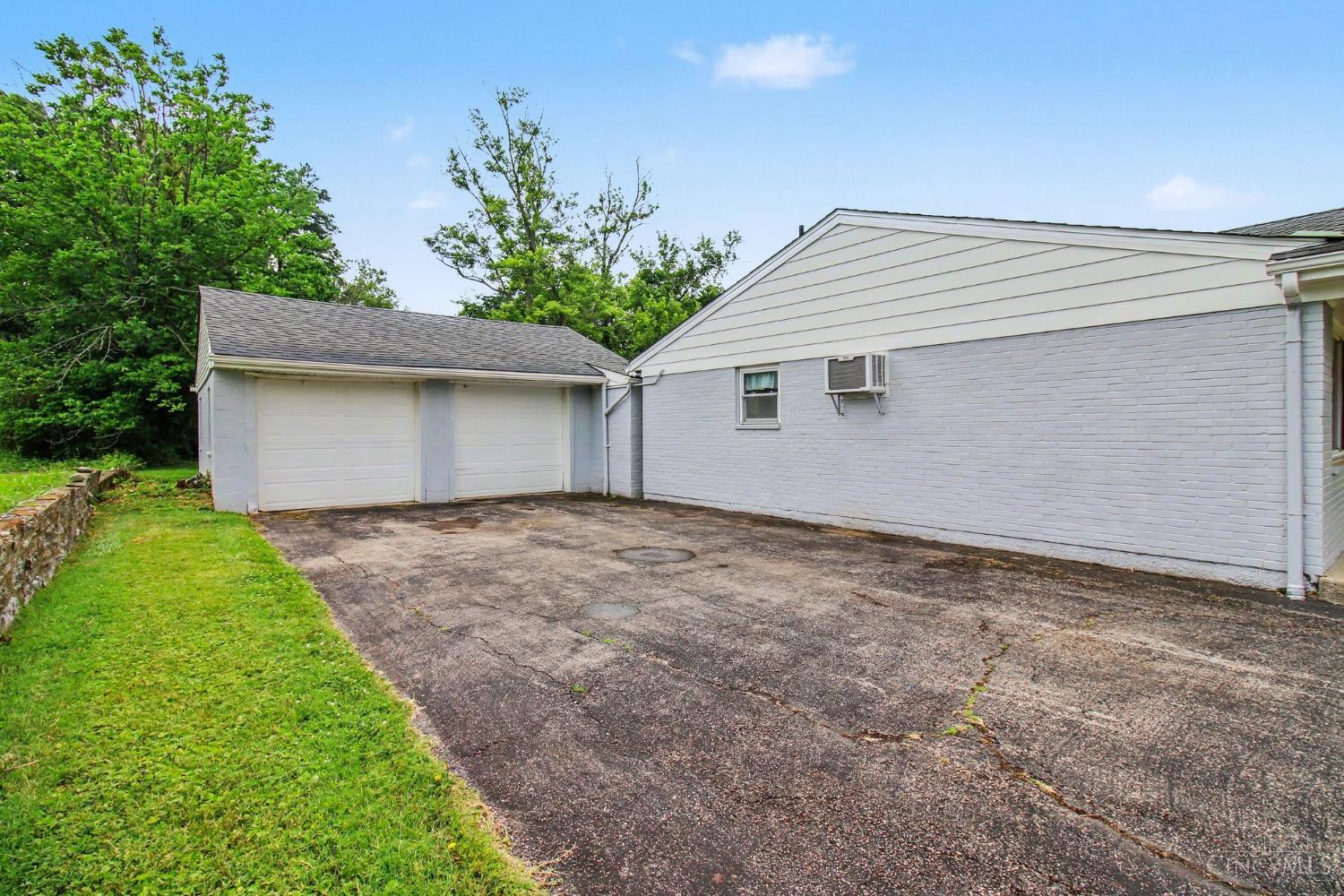 3162 Ebenezer Road Property Photo 23