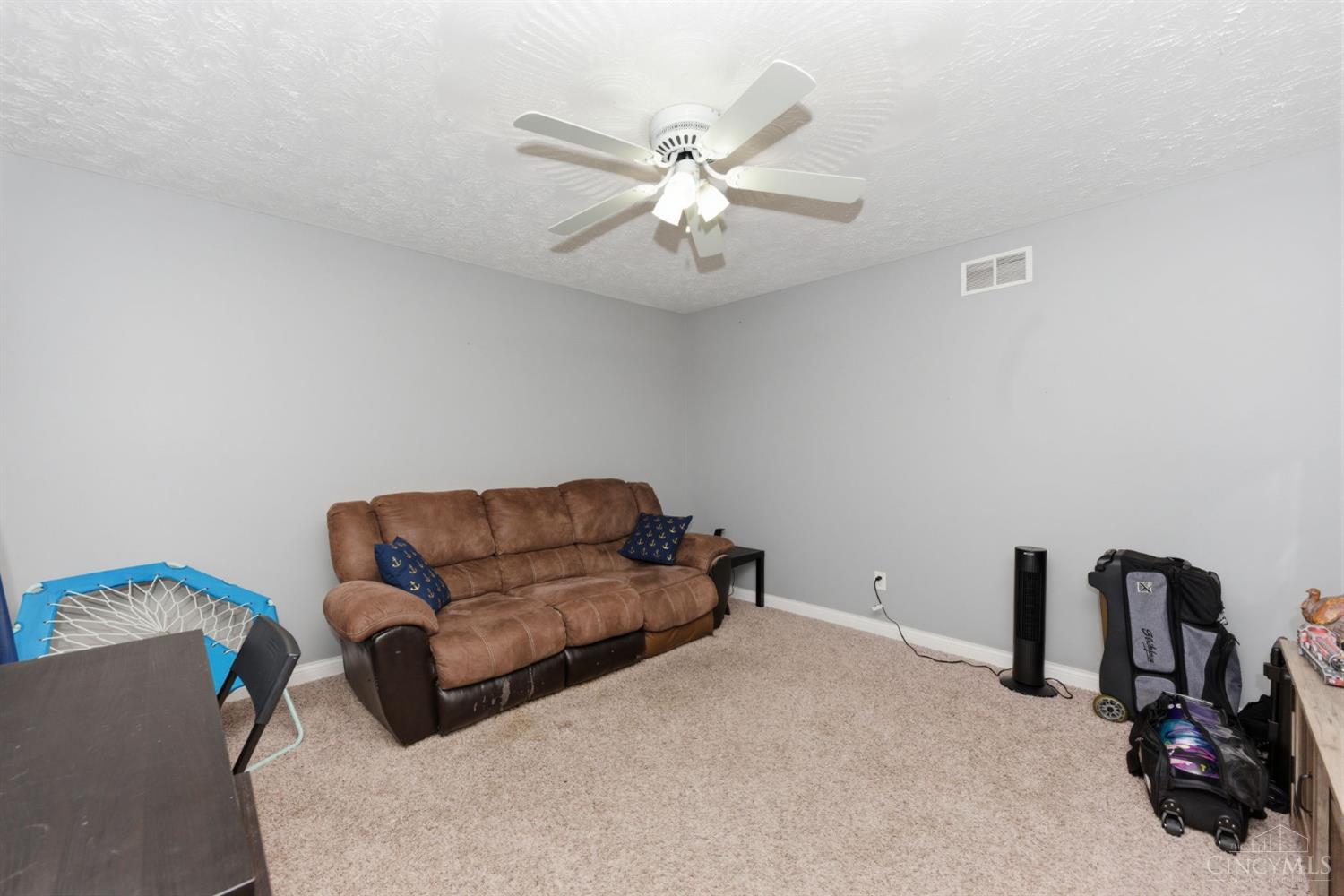 130 Willow Run Road Property Photo 15