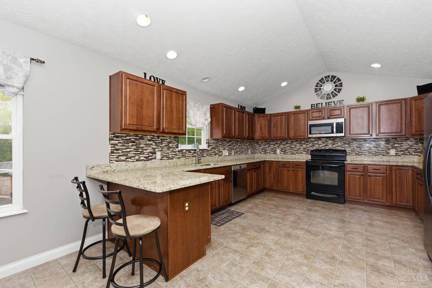 130 Willow Run Road Property Photo 24