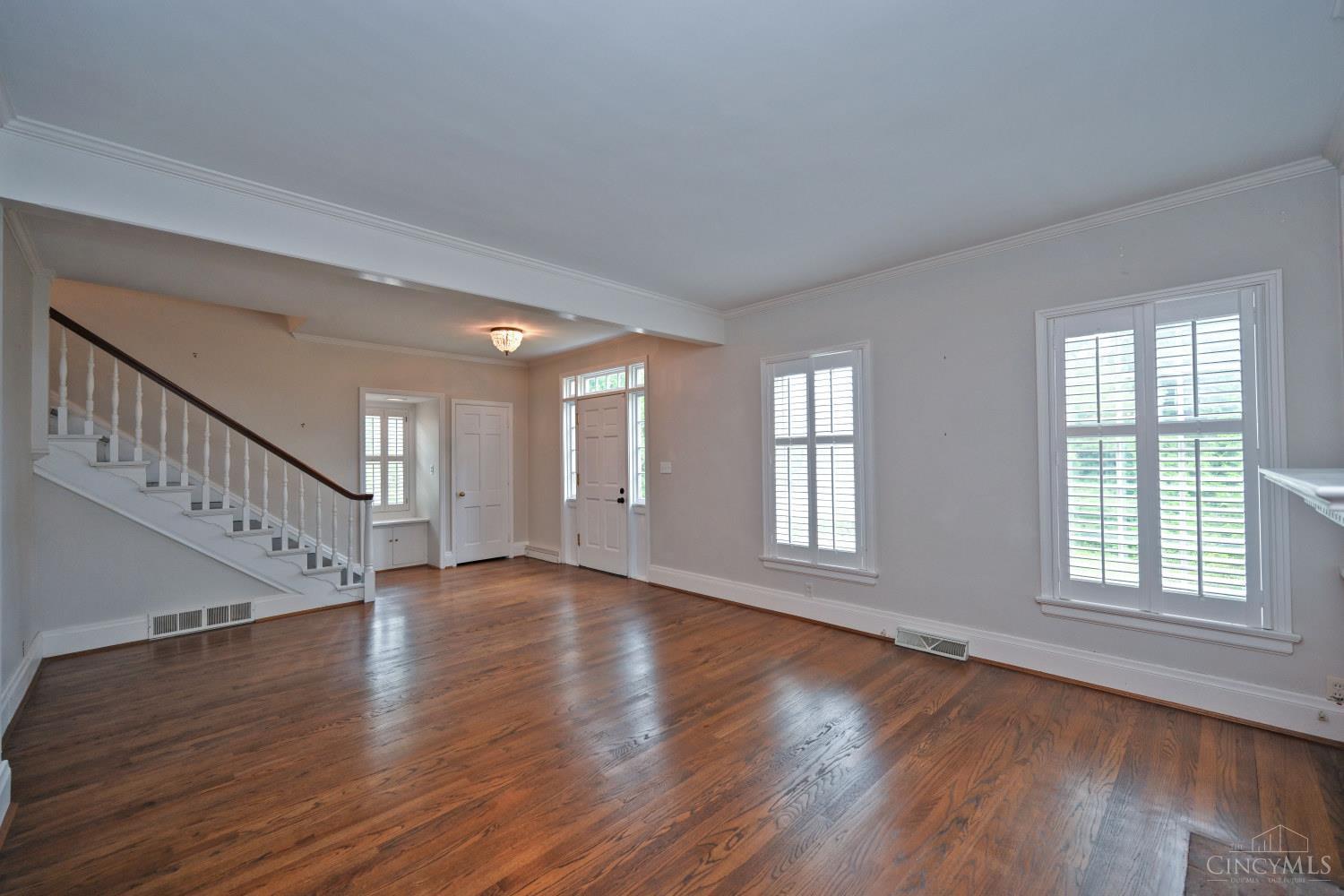 6900 Drake Road Property Photo 6