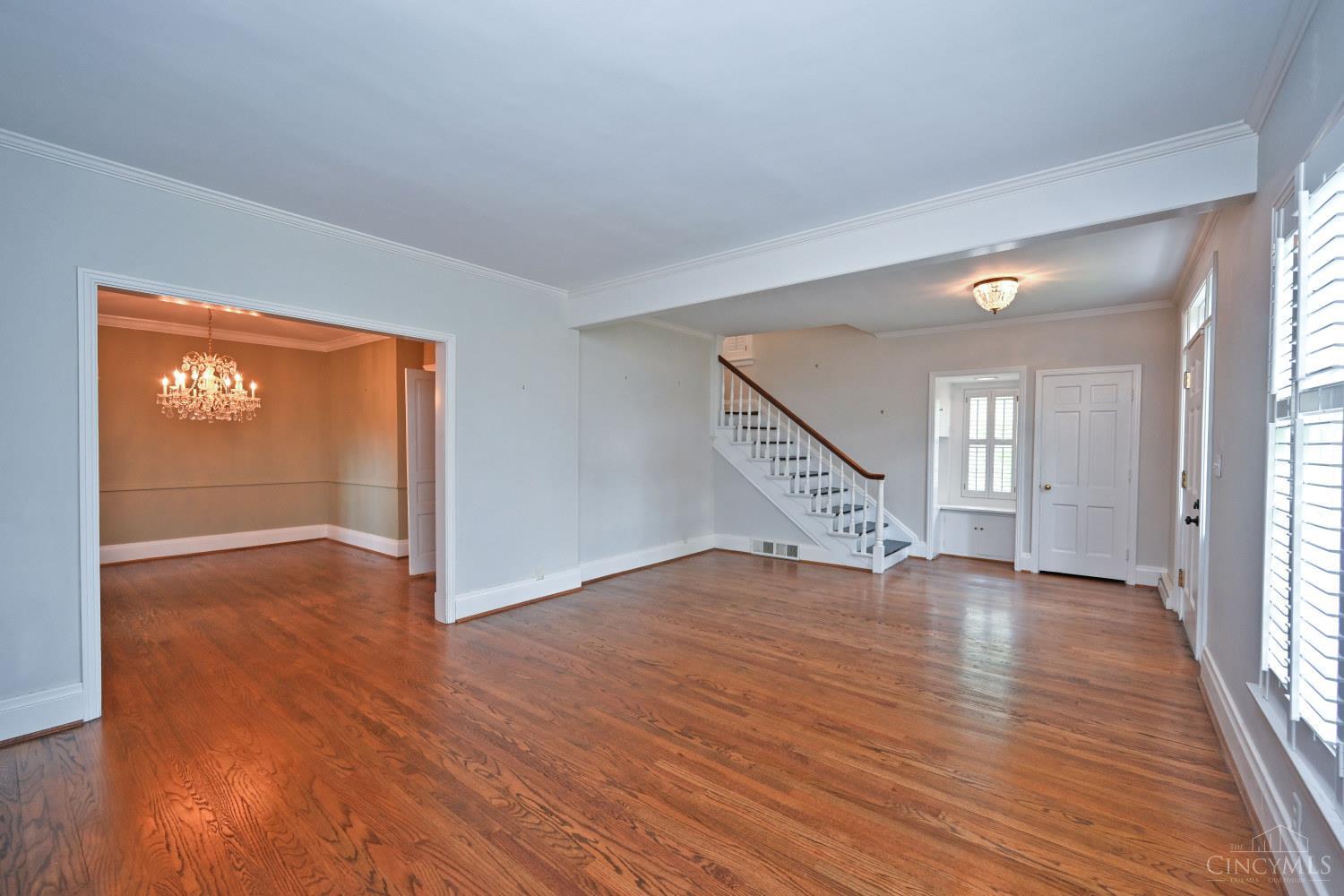 6900 Drake Road Property Photo 10
