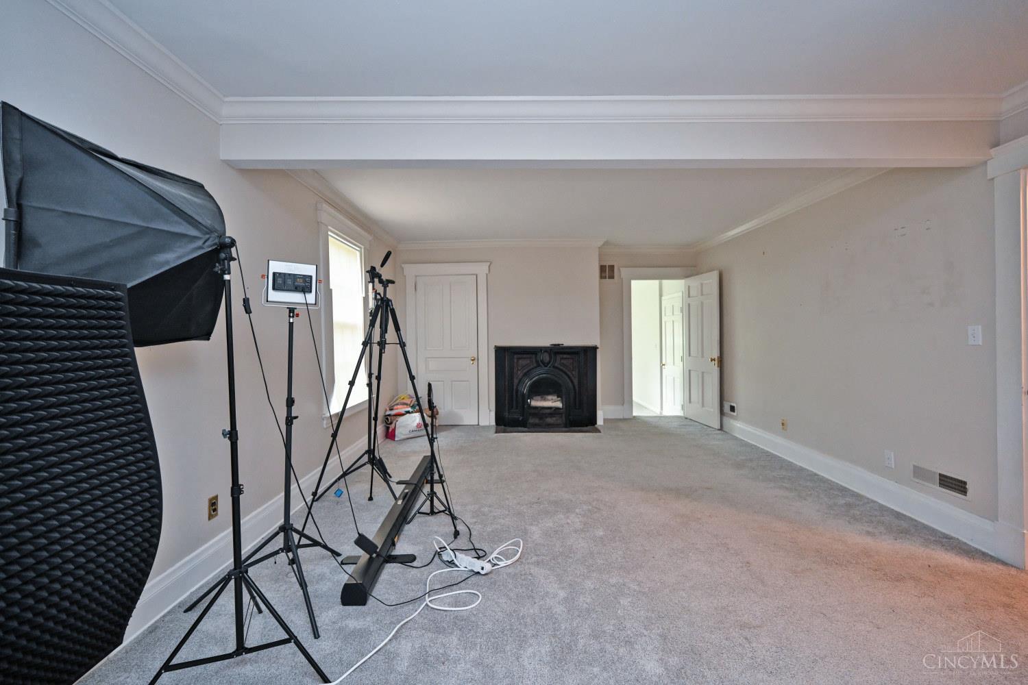 6900 Drake Road Property Photo 34