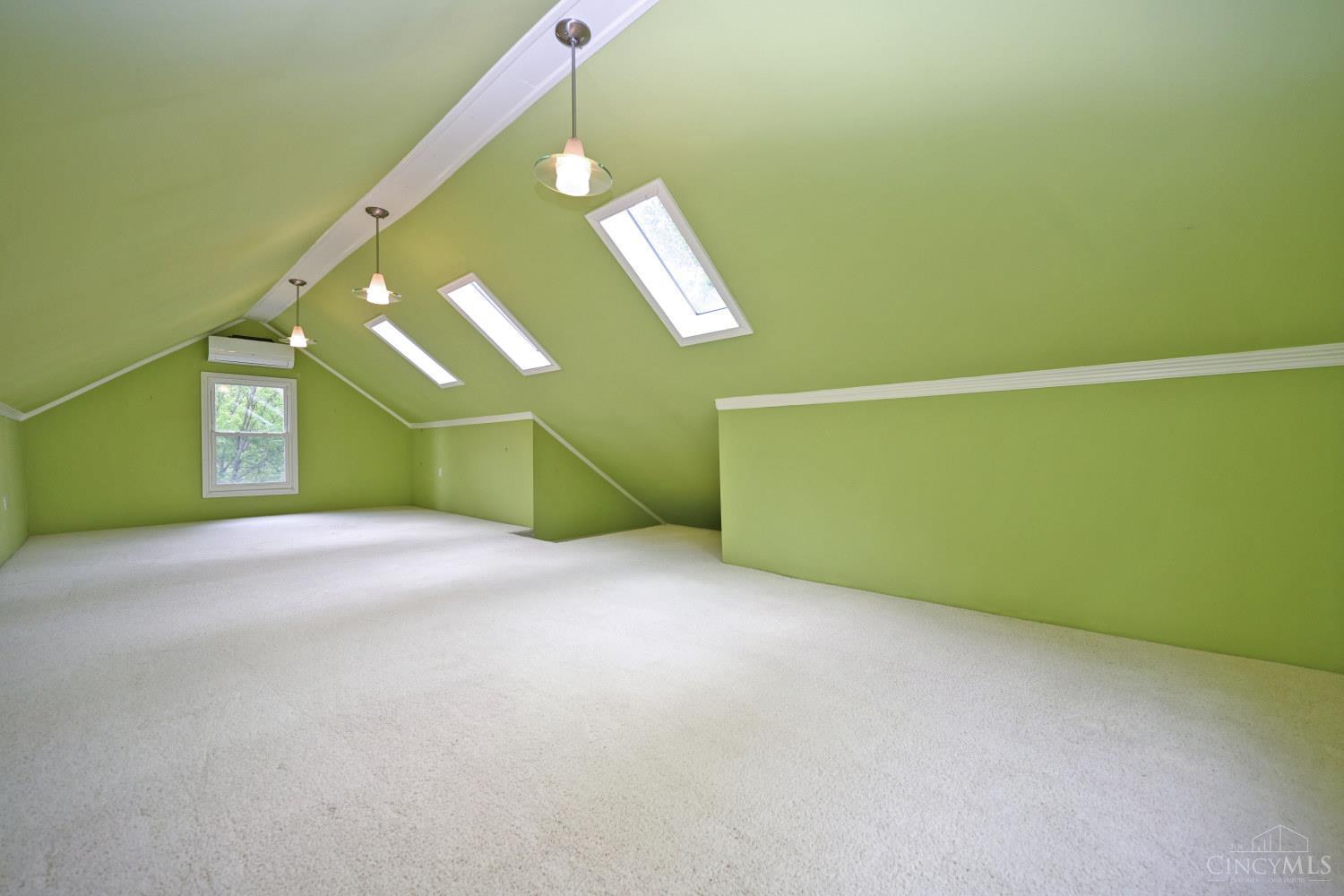 6900 Drake Road Property Photo 45