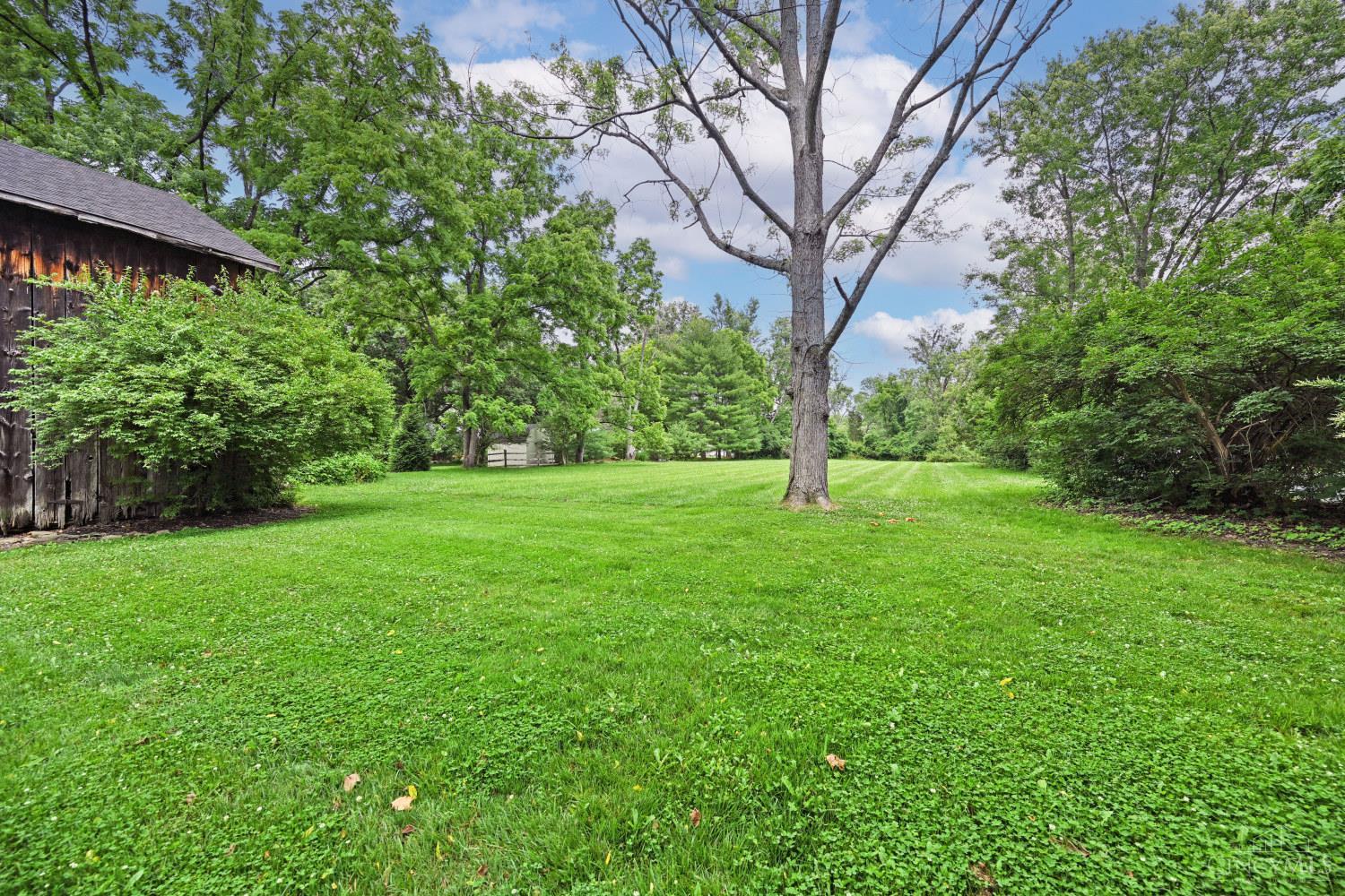 6900 Drake Road Property Photo 57