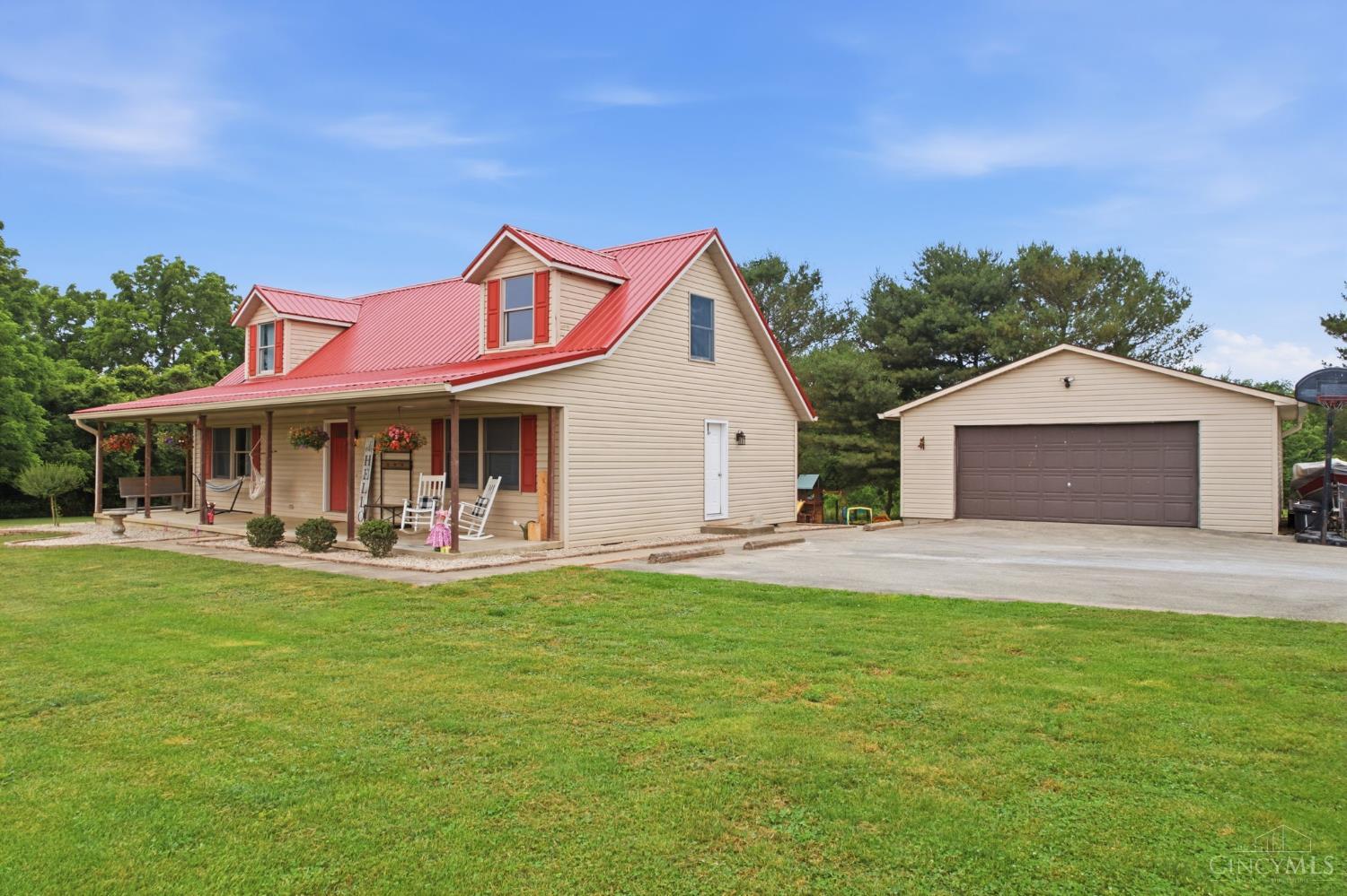 5387 Schwallie Road Property Photo 4