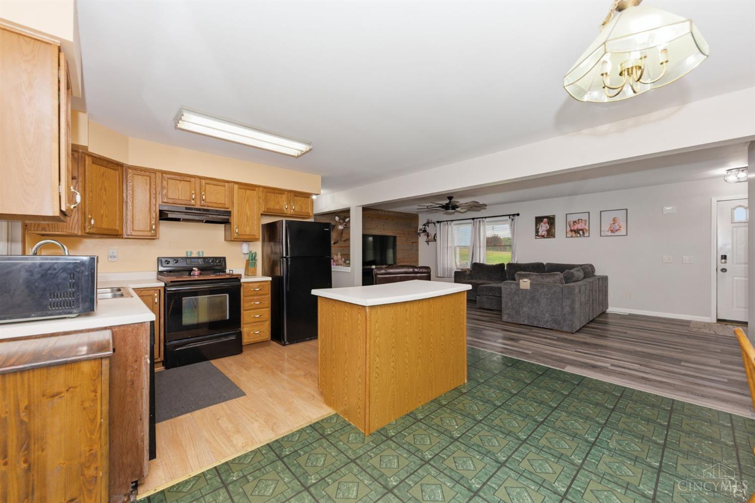 5387 Schwallie Road Property Photo 26