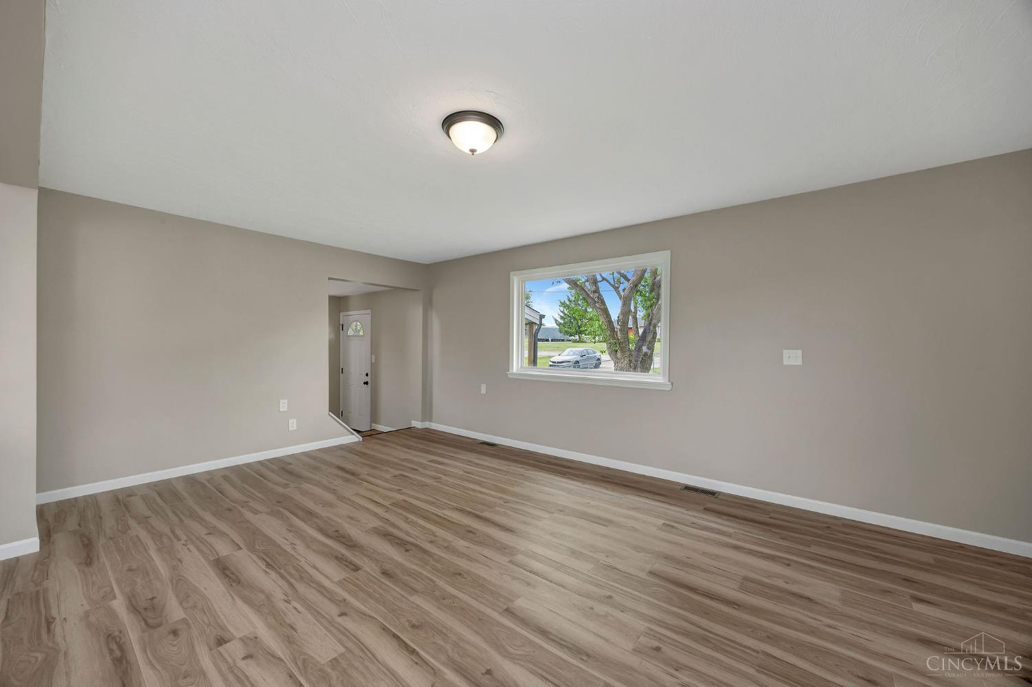 5386 Mosiman Road Property Photo 13