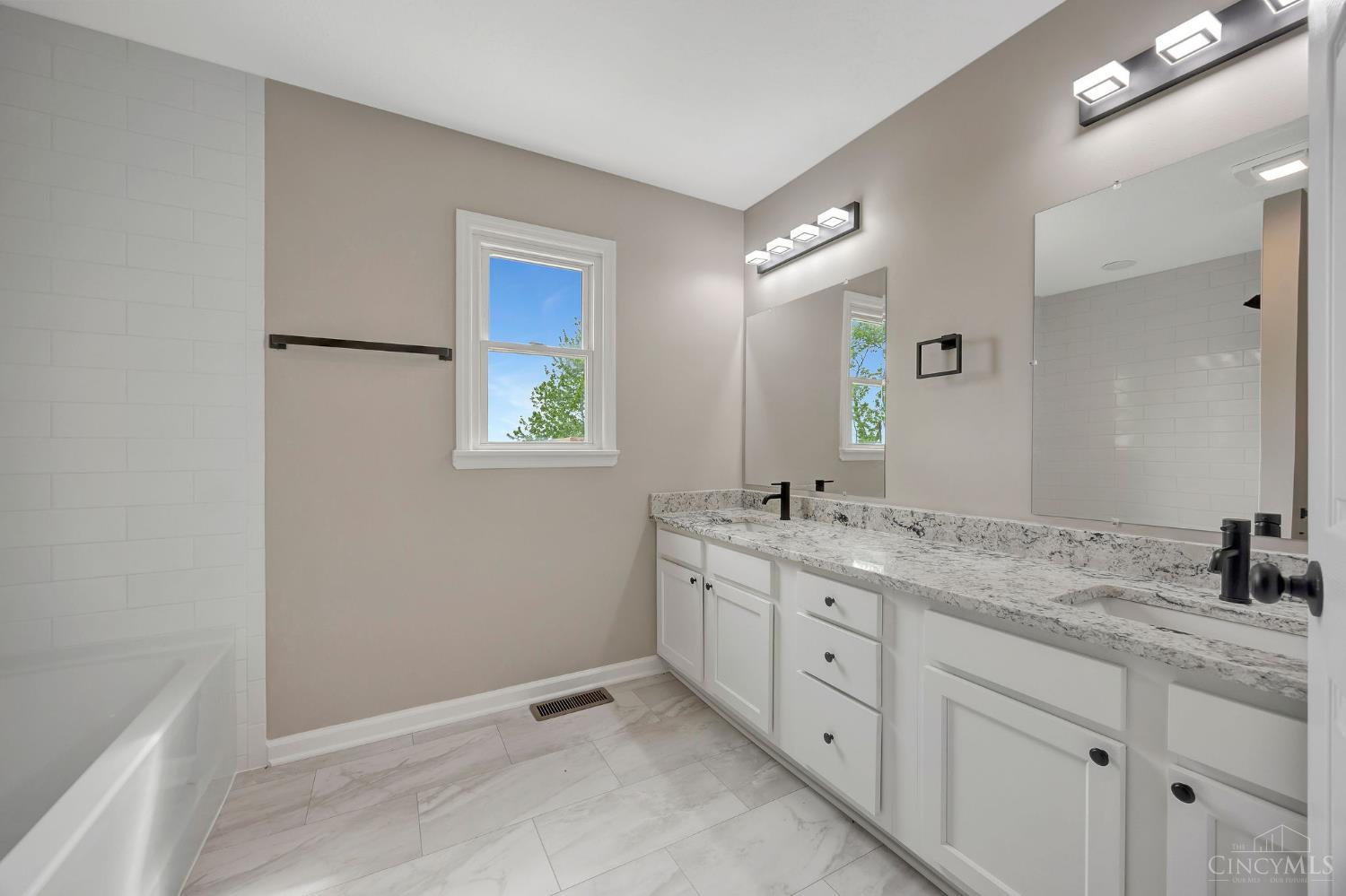 5386 Mosiman Road Property Photo 30