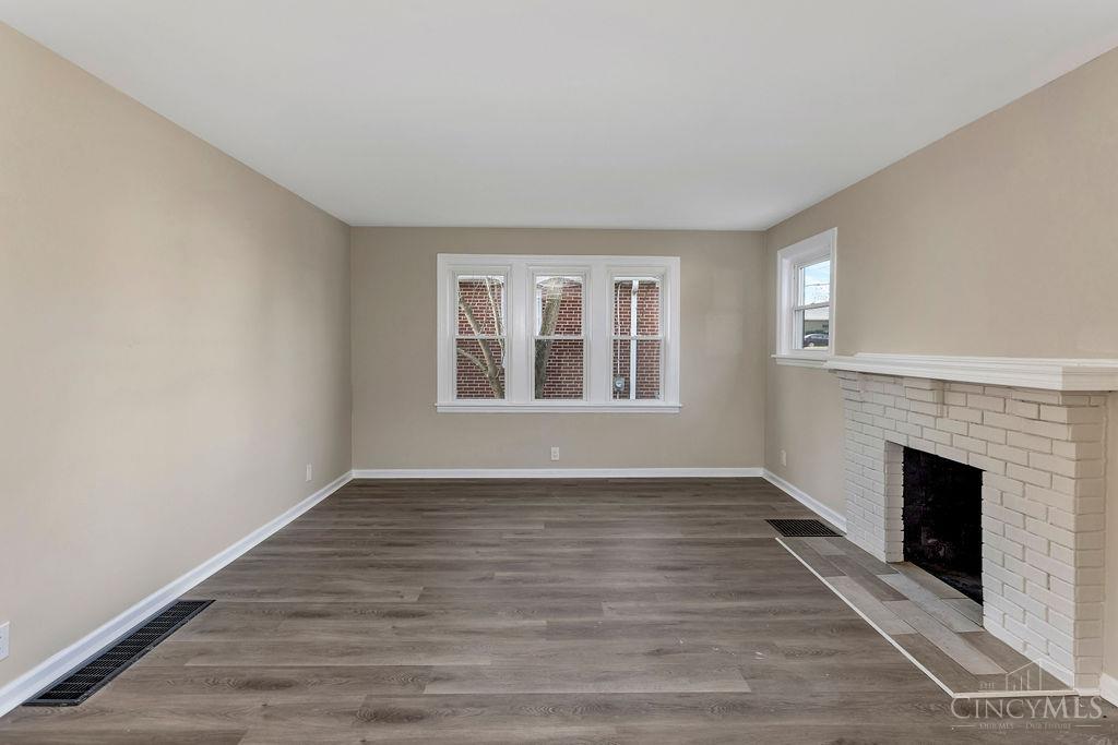 6253 Sturdy Avenue Property Photo 3