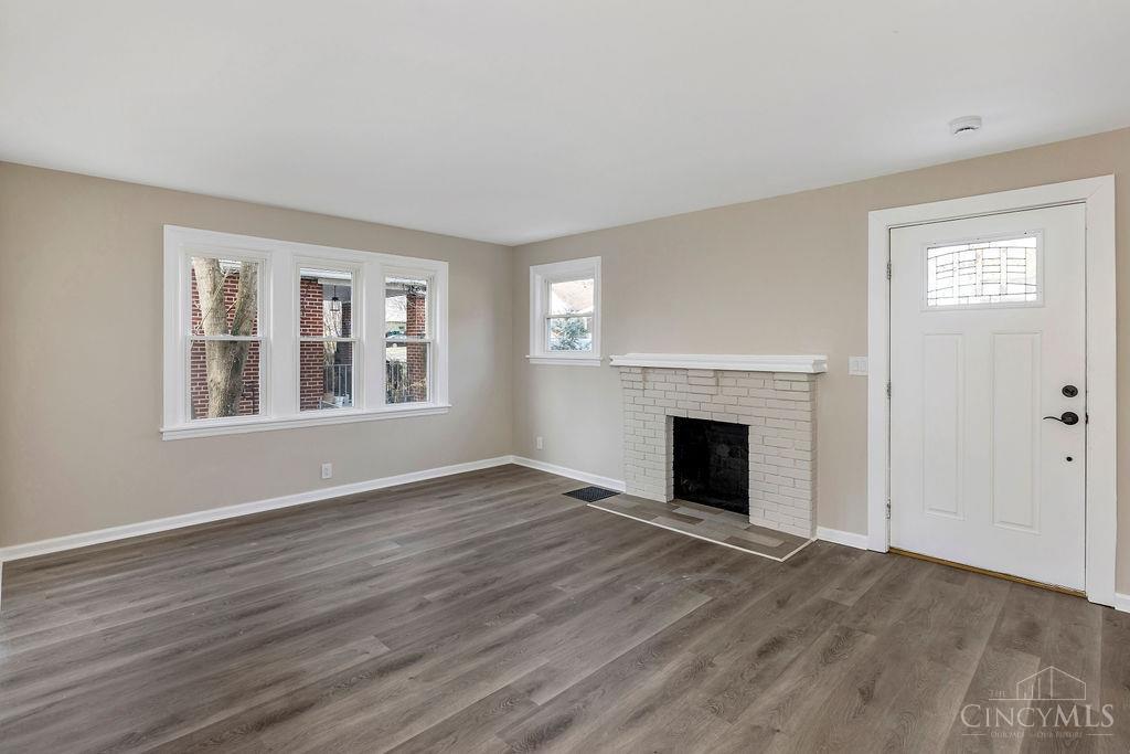 6253 Sturdy Avenue Property Photo 4