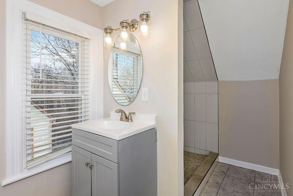 6253 Sturdy Avenue Property Photo 21