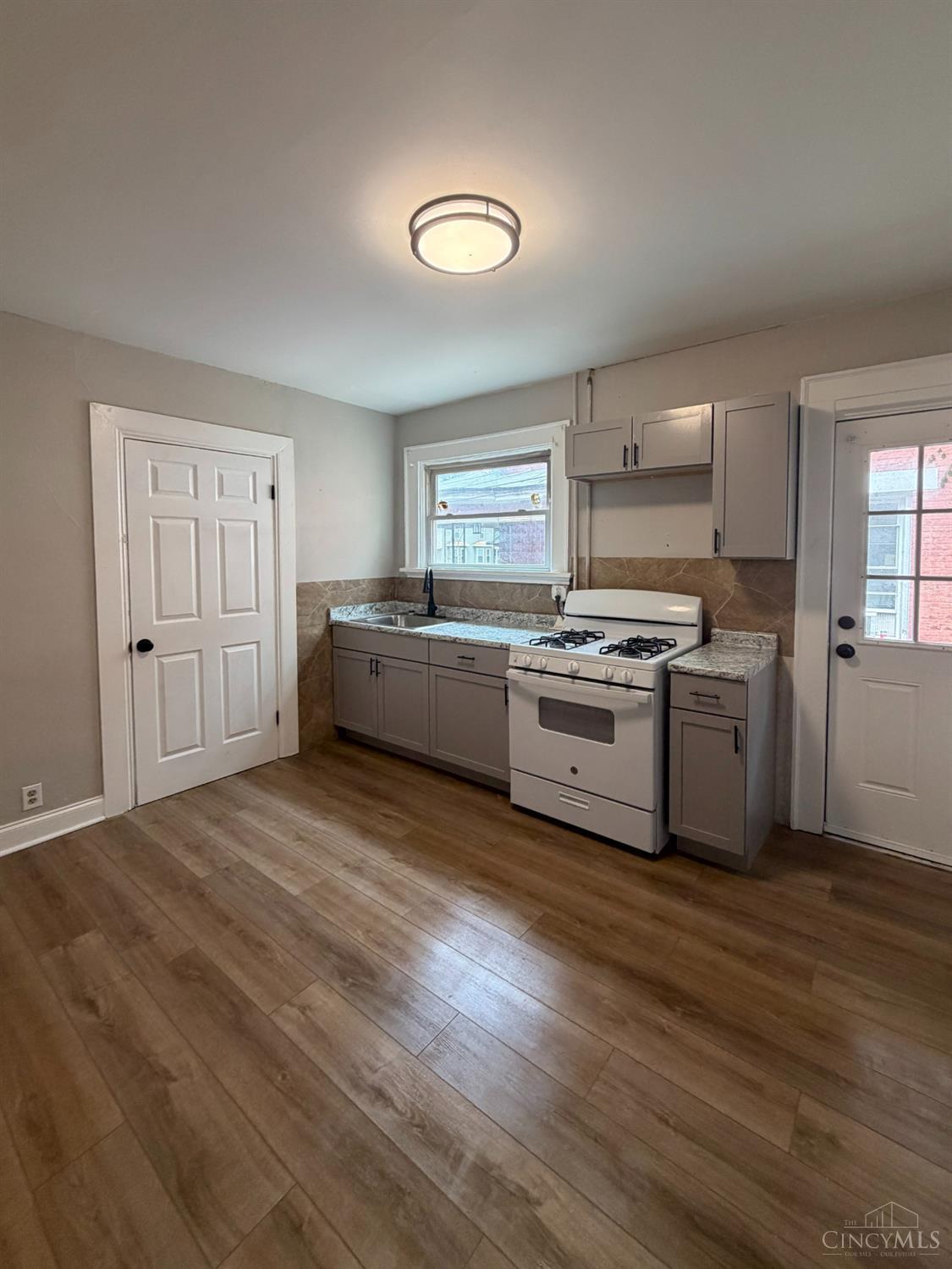 916 Elberon Avenue Property Photo 3
