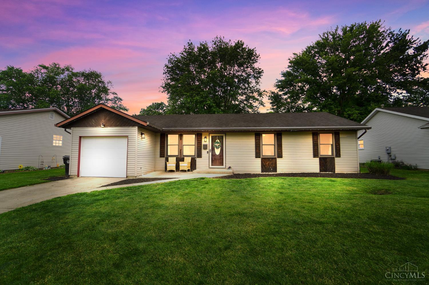 1121 Linhof Road Property Photo 1