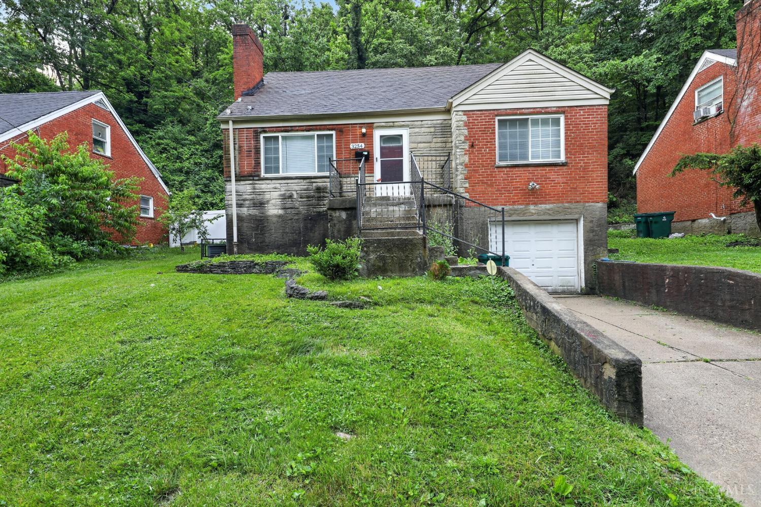 3254 Gobel Avenue Property Photo 1