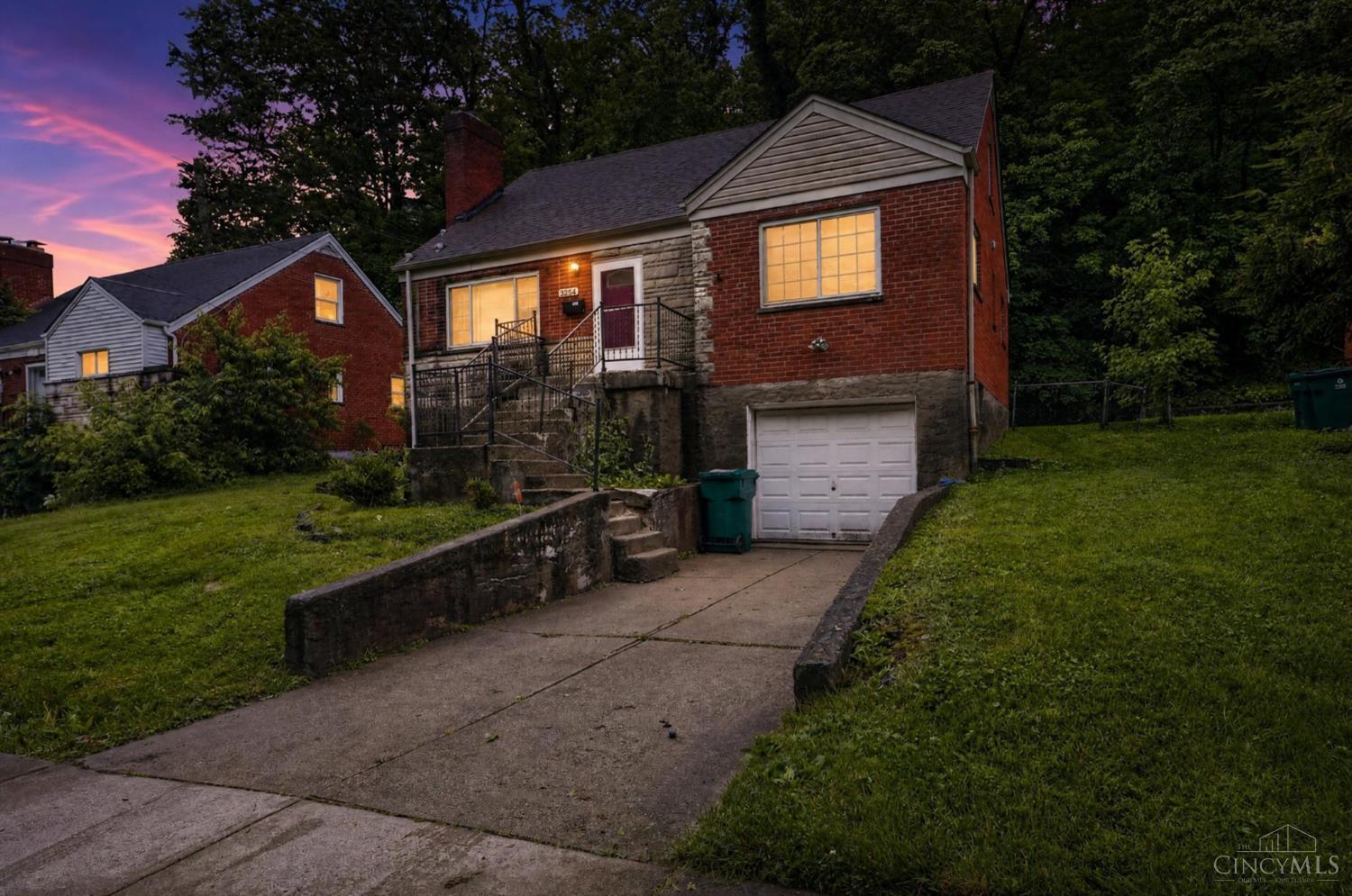 3254 Gobel Avenue Property Photo 2
