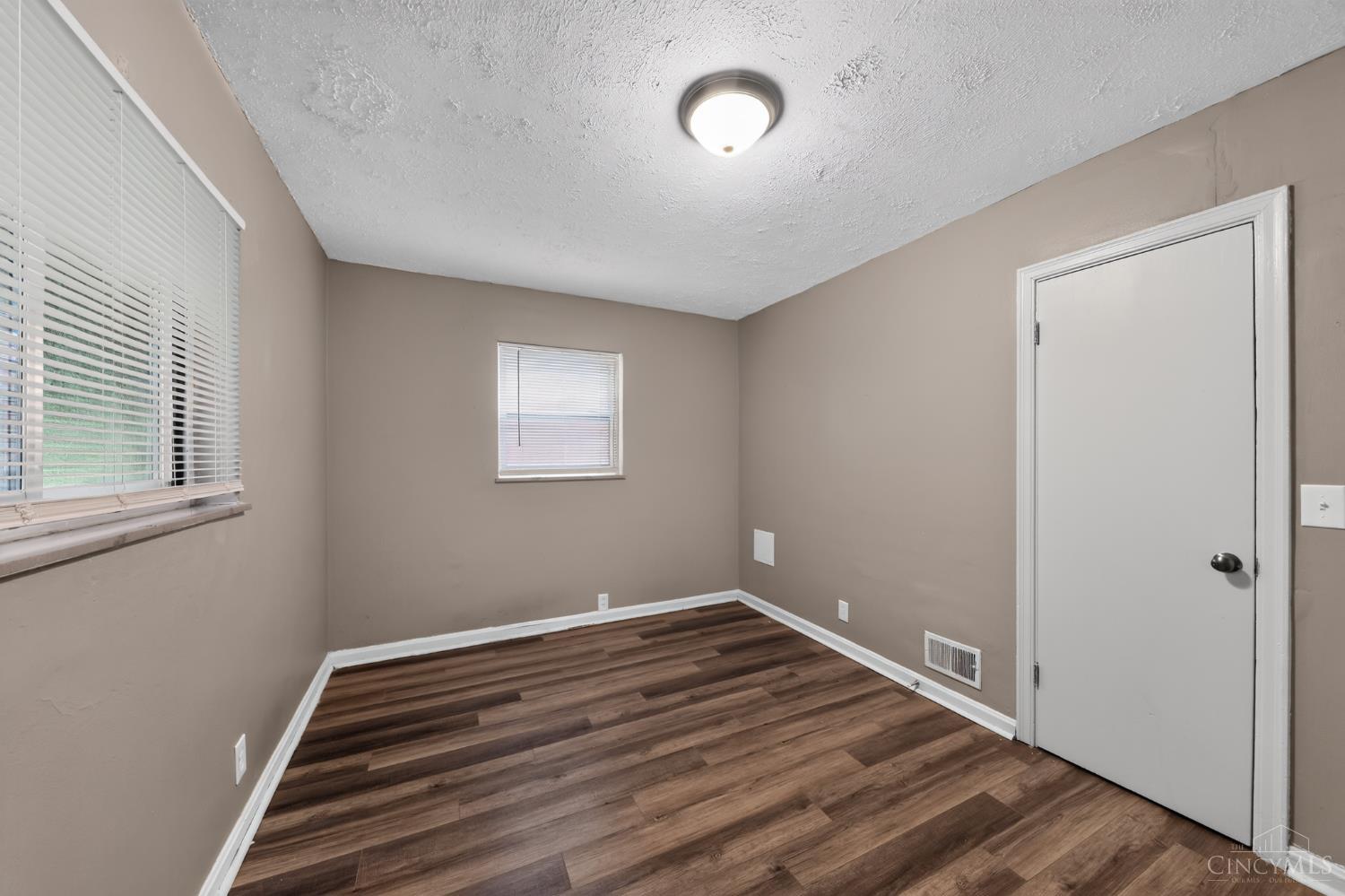 3254 Gobel Avenue Property Photo 16