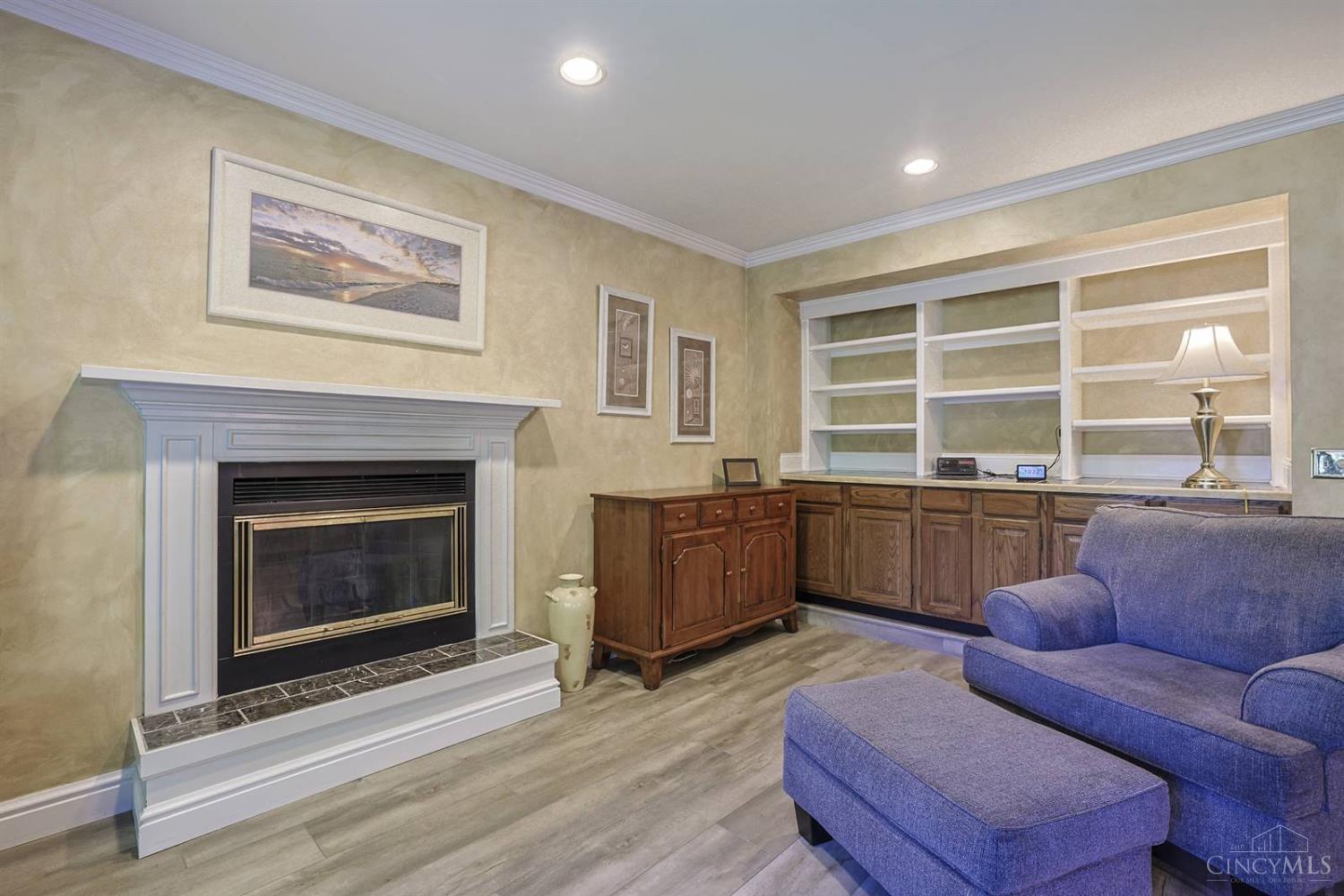 1081 Oysterbay Drive Property Photo 8