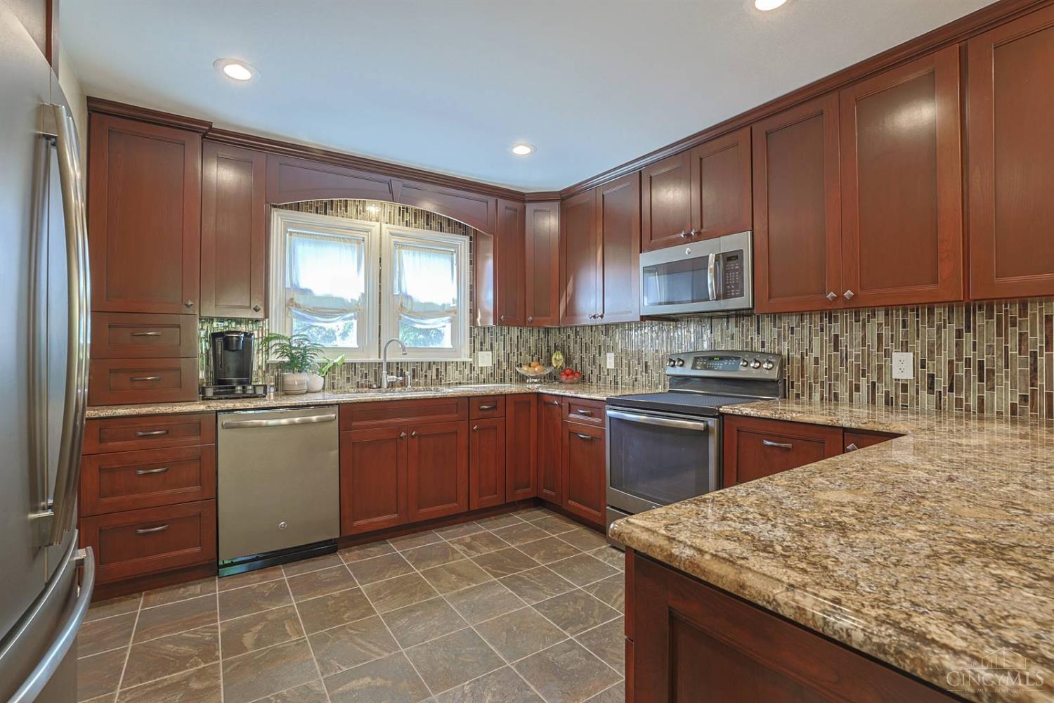 1081 Oysterbay Drive Property Photo 13