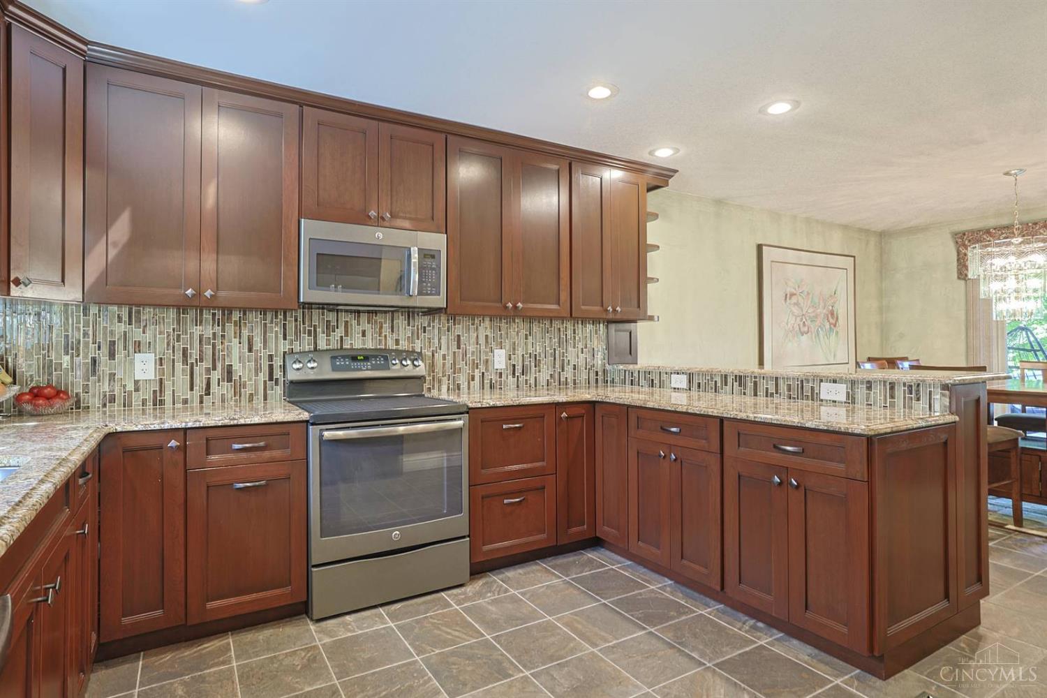1081 Oysterbay Drive Property Photo 14