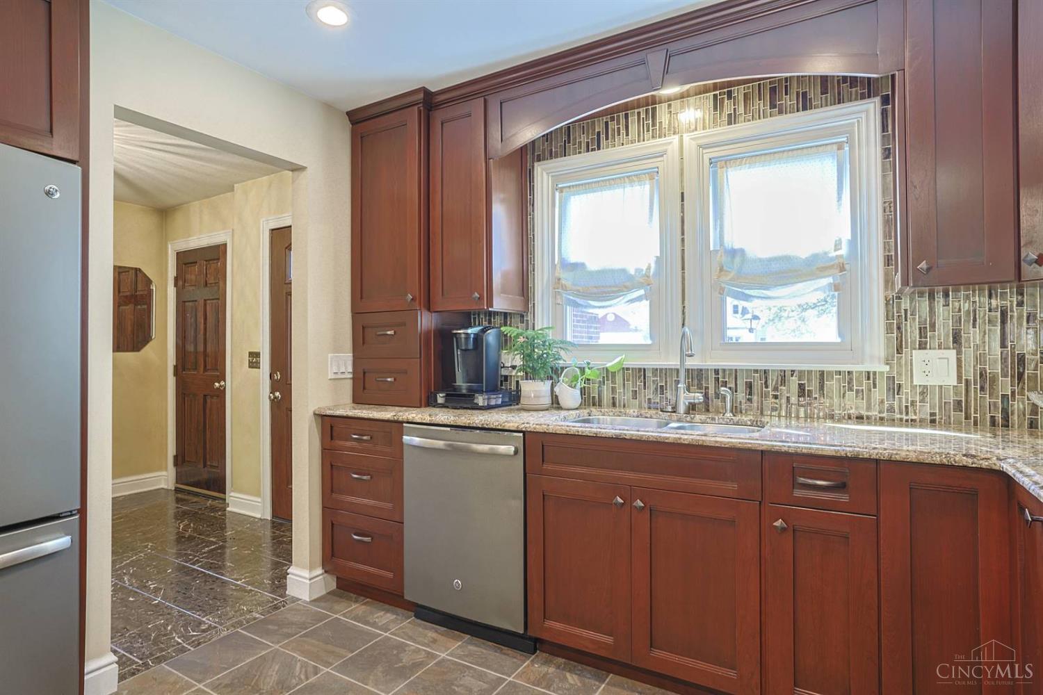 1081 Oysterbay Drive Property Photo 17