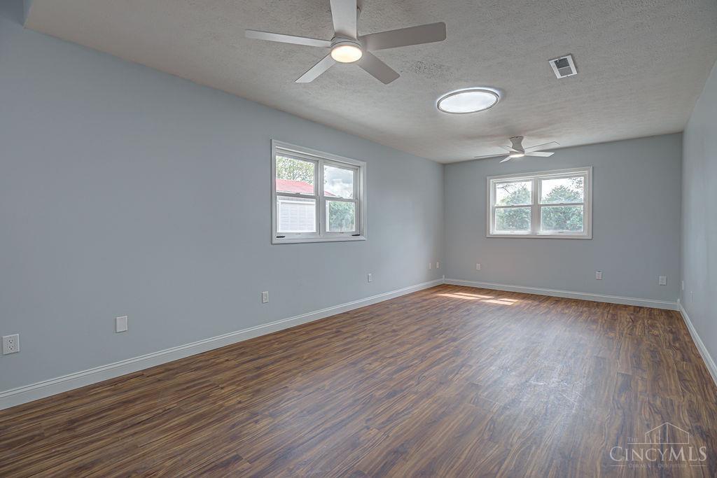 7926 Normandy Lane Property Photo 14