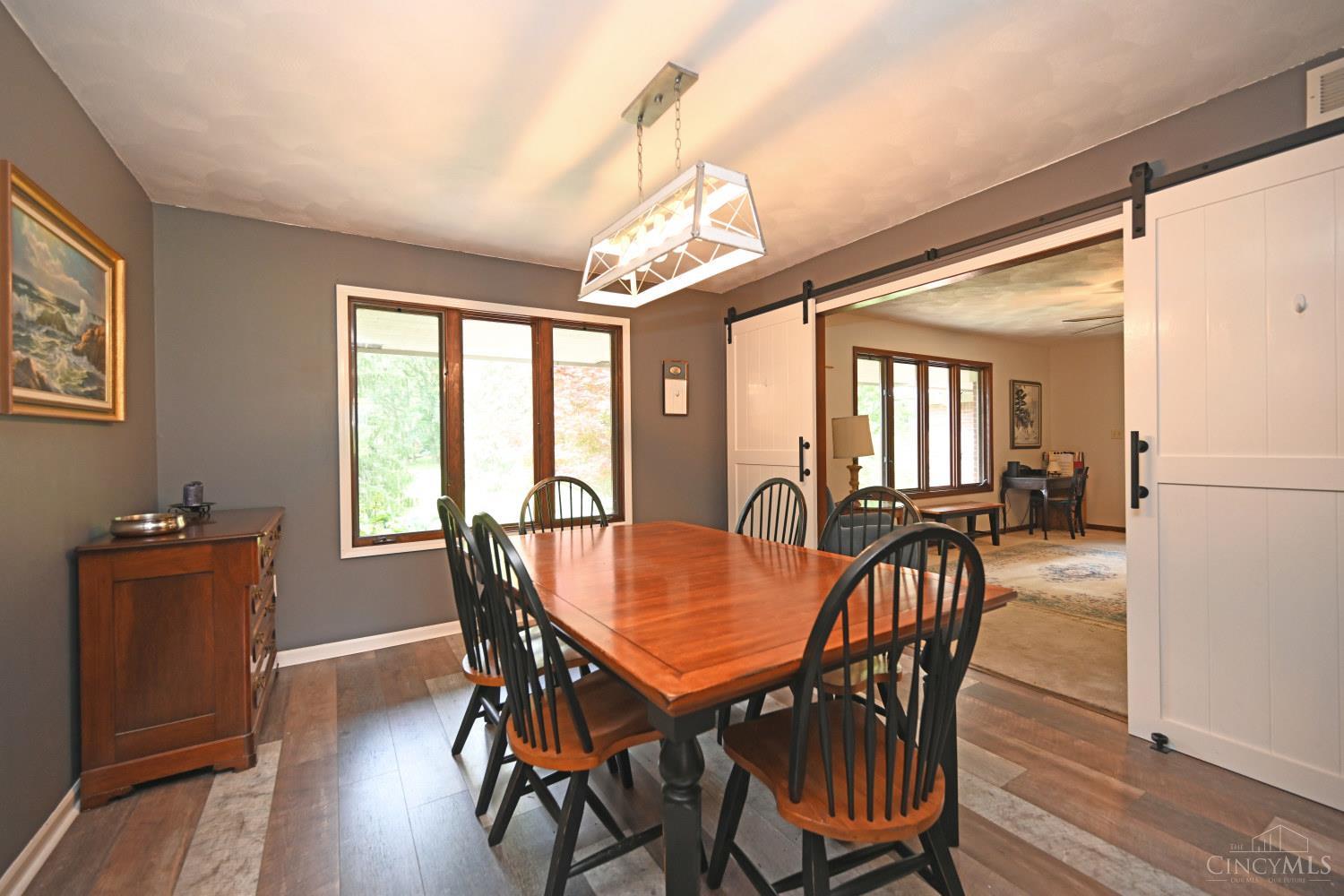 560 Louise Drive Property Photo 14