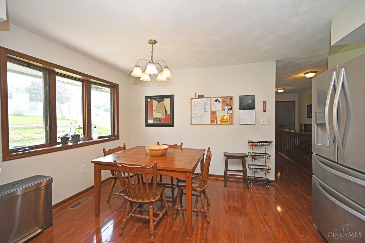 560 Louise Drive Property Photo 16
