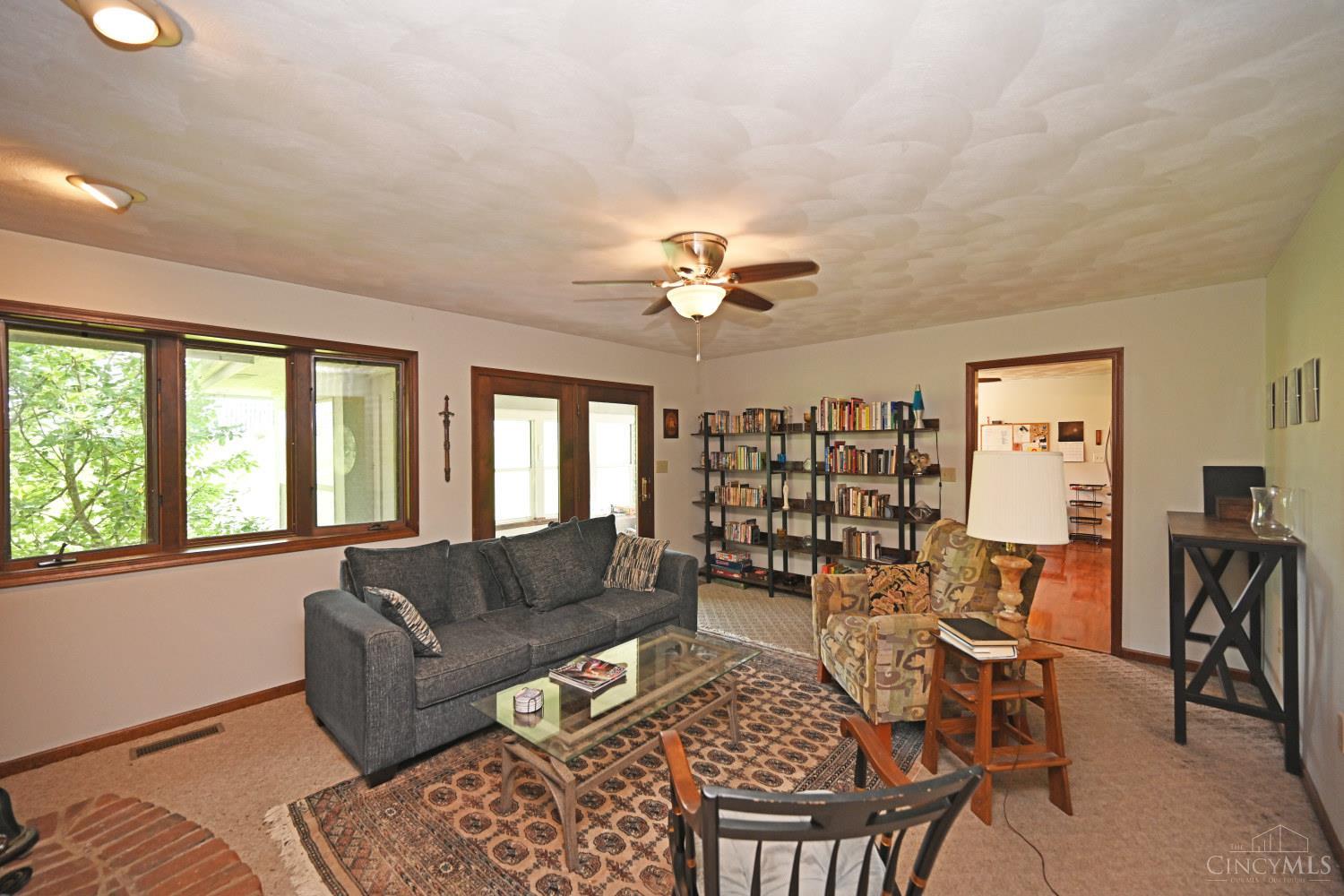 560 Louise Drive Property Photo 25
