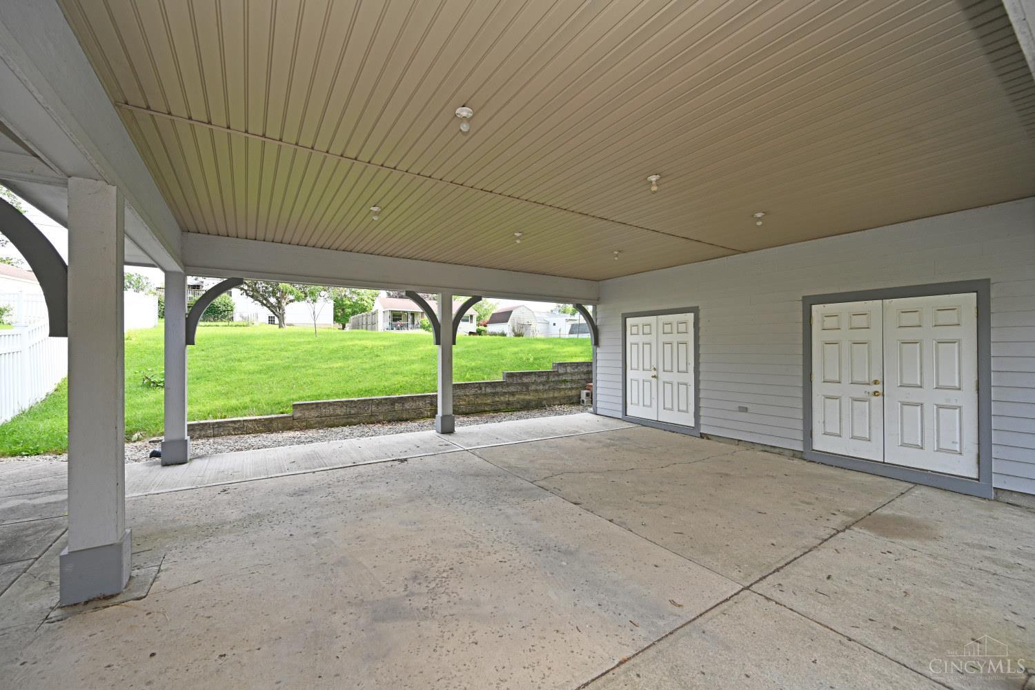 560 Louise Drive Property Photo 70