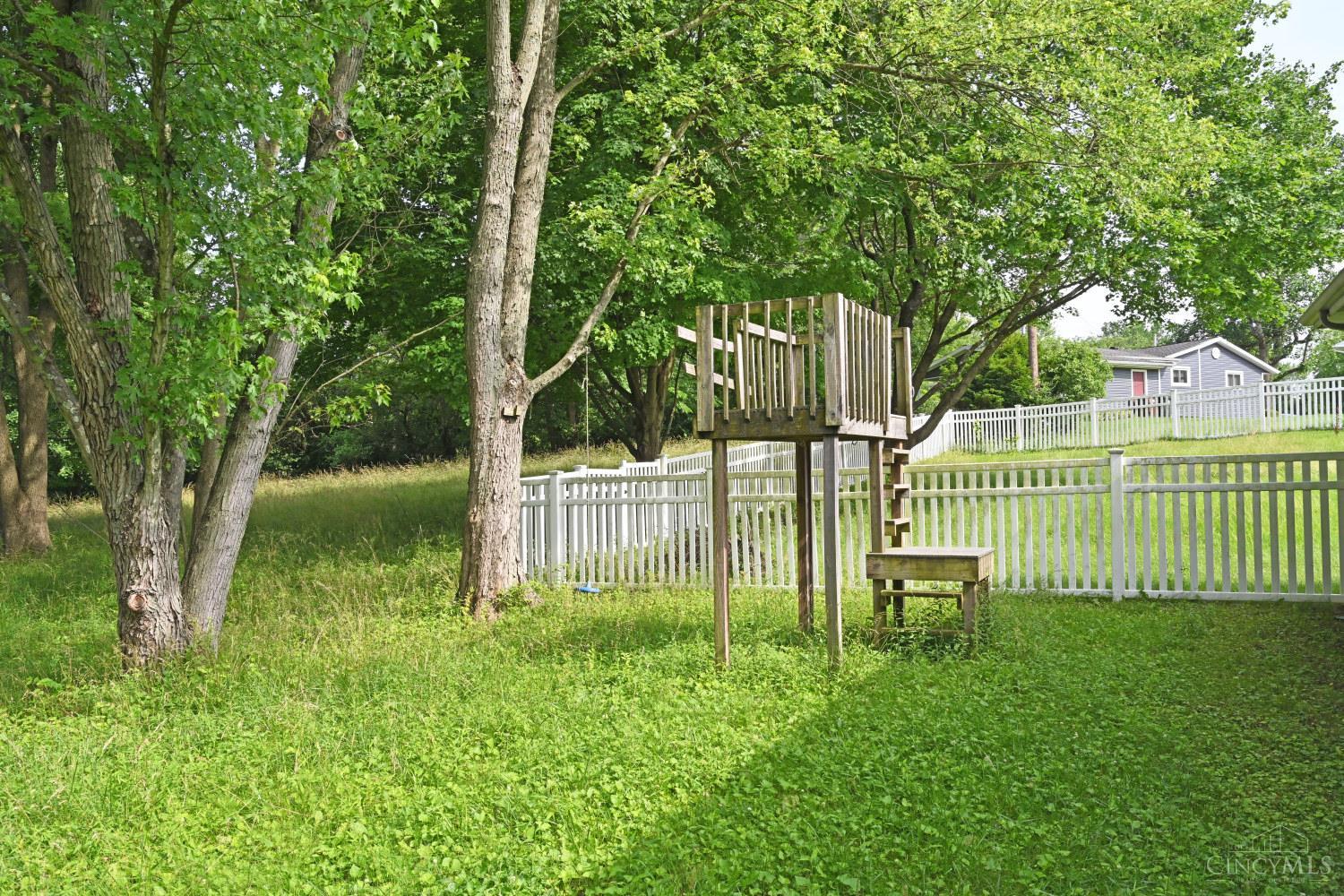 560 Louise Drive Property Photo 81