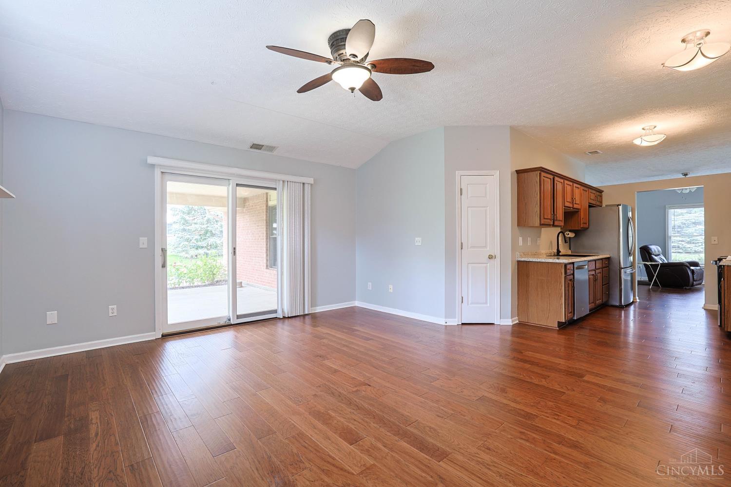 1208 Mals Way Property Photo 10