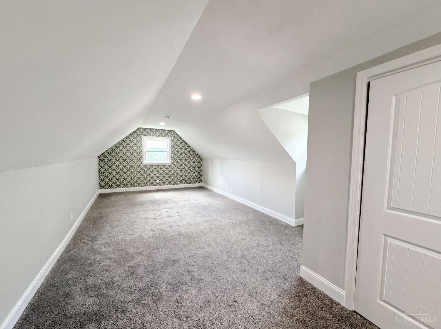 577 Lowell Avenue Property Photo 16