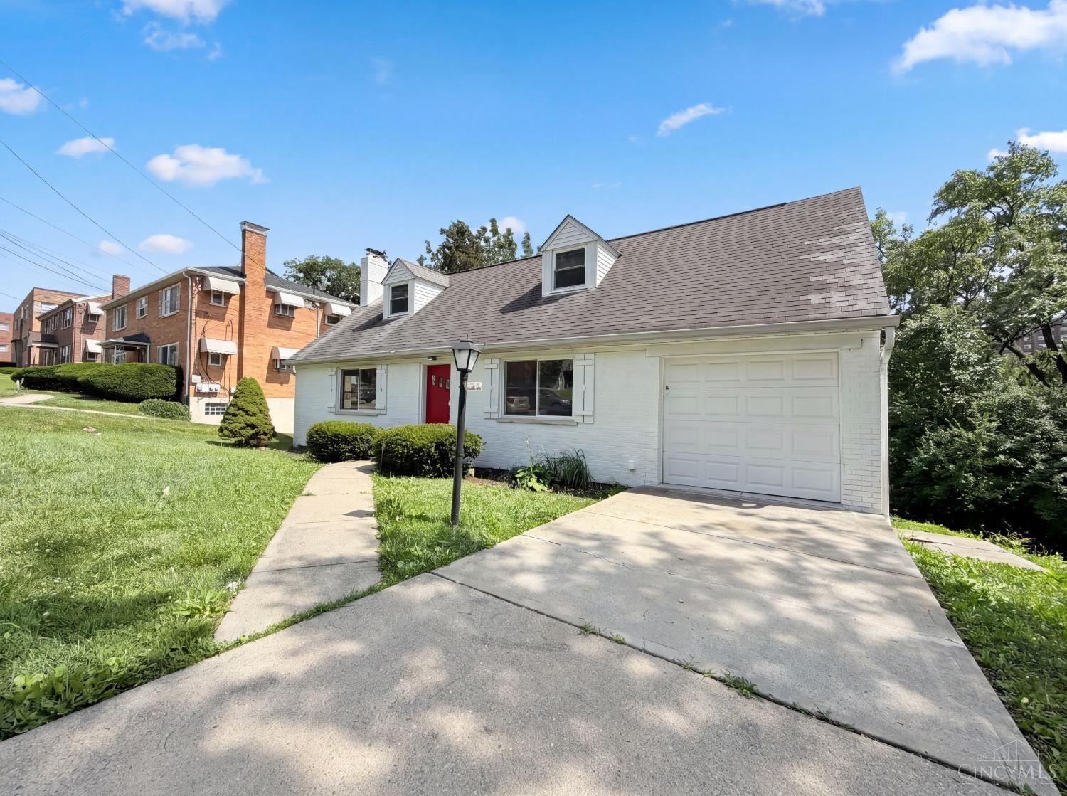 577 Lowell Avenue Property Photo 20
