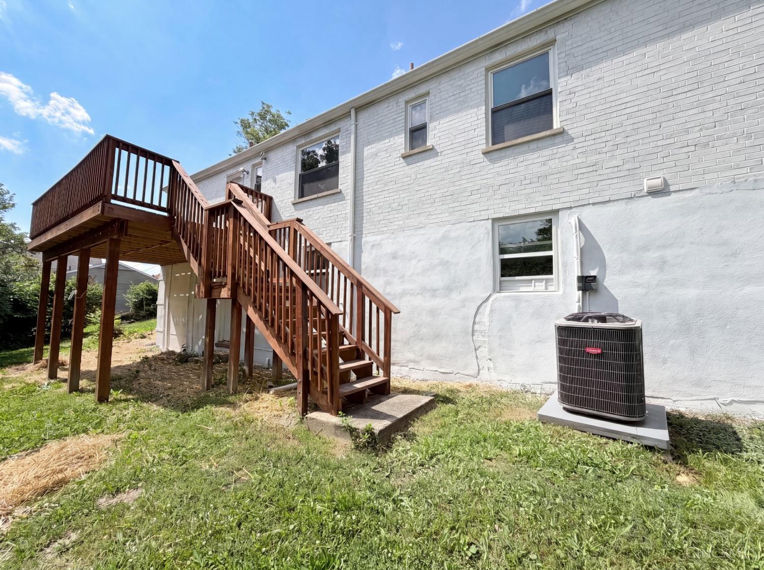 577 Lowell Avenue Property Photo 21