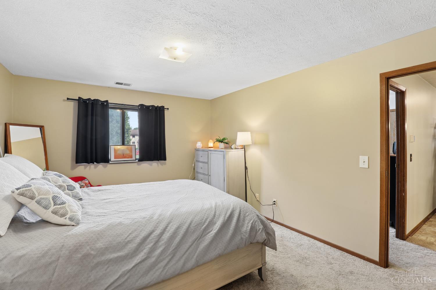 539 Davis Road Property Photo 24