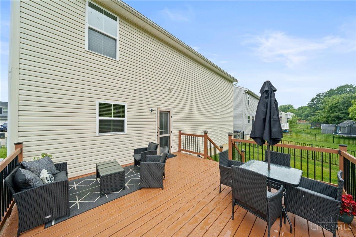 114 Junction Point Property Photo 32
