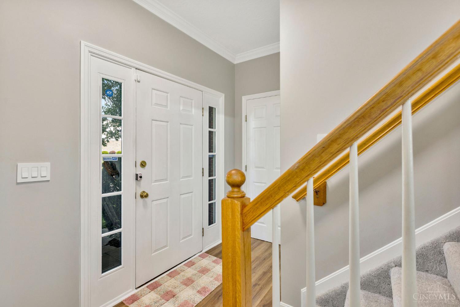 8896 Charleston Woods Drive Property Photo 7